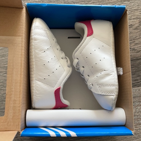 3K Adidas Stan Smith Baby Girl White/Pink Shoes - Picture 7 of 13